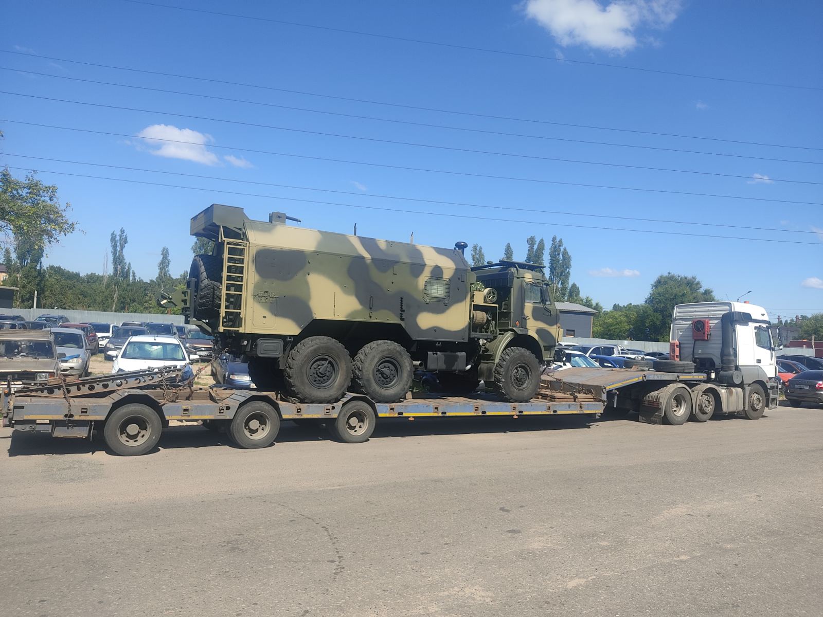 Перевозка военной техники из Воронежа тралом